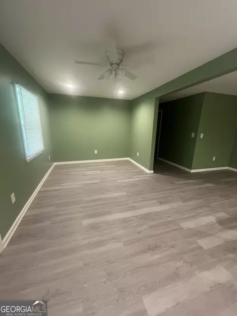 Living - 201 Baugh St, Lagrange, GA 30241 photo 2 of 4
