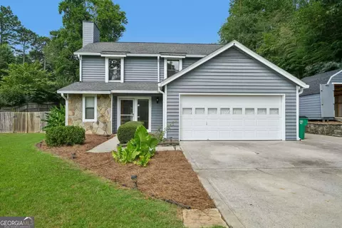 527 Paden Dr, Lawrenceville, GA 30044