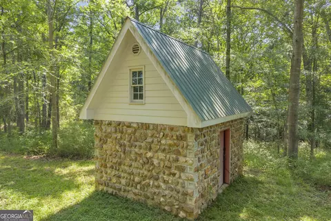 Undisclosed, Comer, GA 30629 photo 53