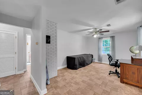 Undisclosed, Comer, GA 30629 photo 36