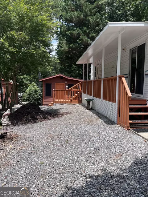 86 Campfire Dr, Cleveland, GA 30528
