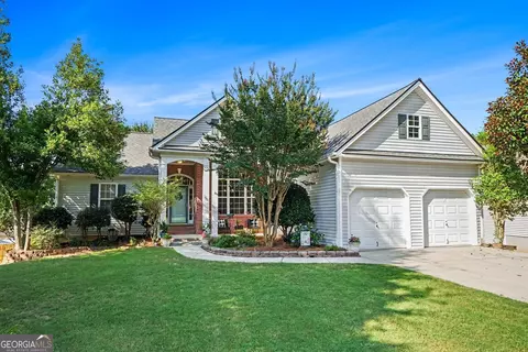 1621 Cregon Ct, Lawrenceville, GA 30043