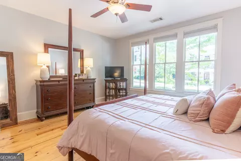 Bedroom - 6 Royal Oak Dr, Athens, GA 30607 photo 3 of 5