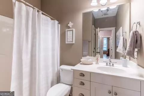 Bath - 6 Royal Oak Dr, Athens, GA 30607 photo 3 of 3