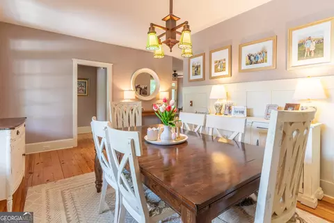 Dining - 6 Royal Oak Dr, Athens, GA 30607 photo 2 of 3