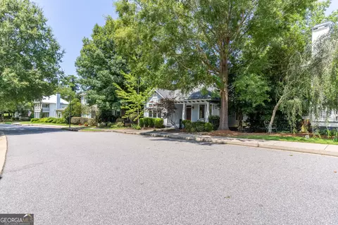 Exterior - 6 Royal Oak Dr, Athens, GA 30607 photo 8 of 10