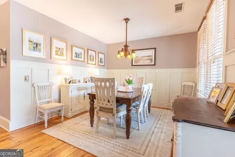Dining - 6 Royal Oak Dr, Athens, GA 30607 photo 1 of 3