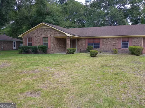 612 Georgia Ave, Hinesville, GA 31313