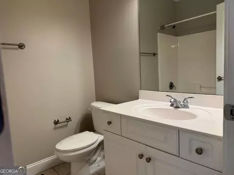Bath - 130 Wickham Dr, Tyrone, GA 30290 photo 1 of 5