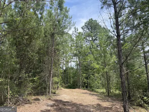 005 Cleghorn Dr # B, Tallassee, AL 36078