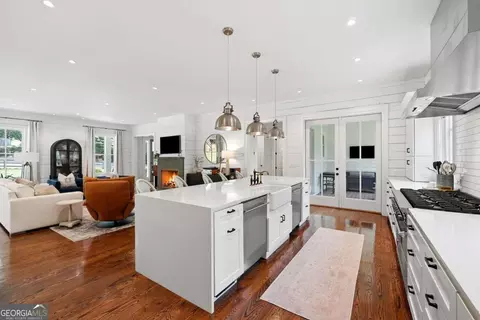 Kitchen - 220 Audreys Way, Suwanee, GA 30024 photo 2 of 8