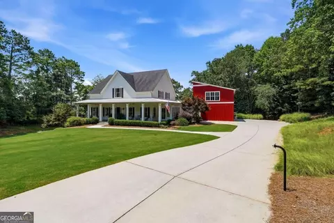 Exterior - 220 Audreys Way, Suwanee, GA 30024 photo 6 of 12