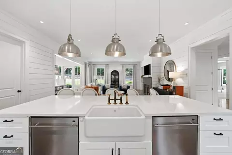 Kitchen - 220 Audreys Way, Suwanee, GA 30024 photo 8 of 8