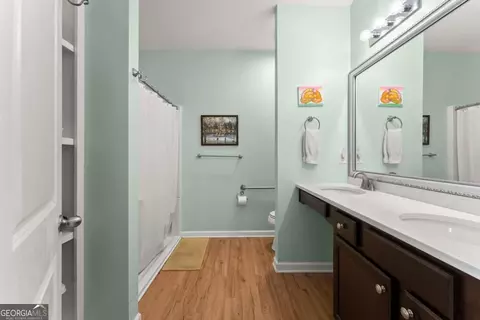Bath - 740 Independence Ave, Pendergrass, GA 30567 photo 2 of 3