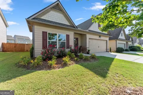 Exterior - 740 Independence Ave, Pendergrass, GA 30567 photo 5 of 16