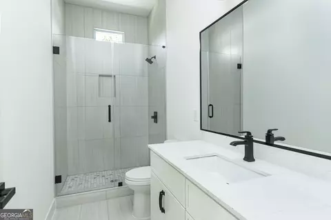 Bath - 535 Michael Cir, Monroe, GA 30655 photo 1 of 5