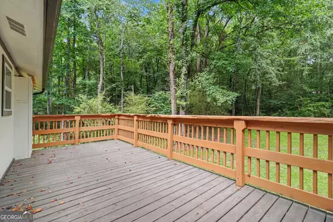 Exterior - 102 Mckinley Cir, Lagrange, GA 30240 photo 4 of 5
