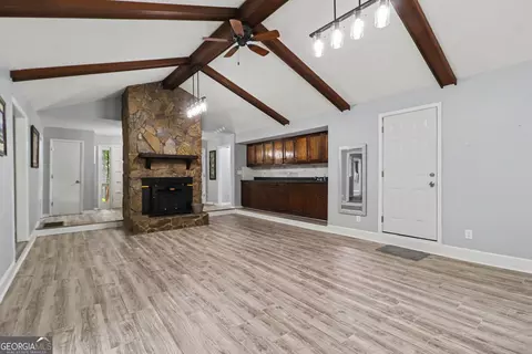 Living - 102 Mckinley Cir, Lagrange, GA 30240 photo 1 of 2