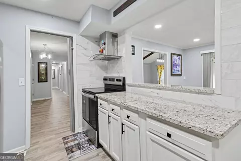 Kitchen - 102 Mckinley Cir, Lagrange, GA 30240 photo 1 of 2
