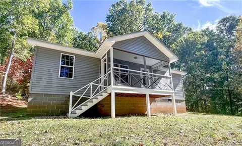 102 Putnam Rd, Cleveland, GA 30528