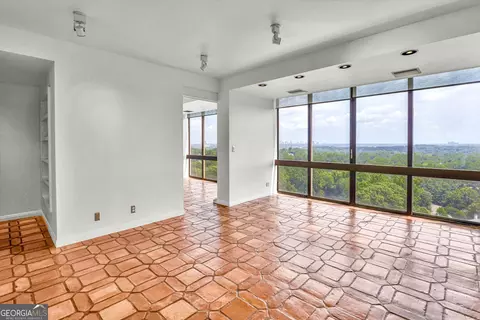 147 15th St NE #15D, Atlanta, GA 30309