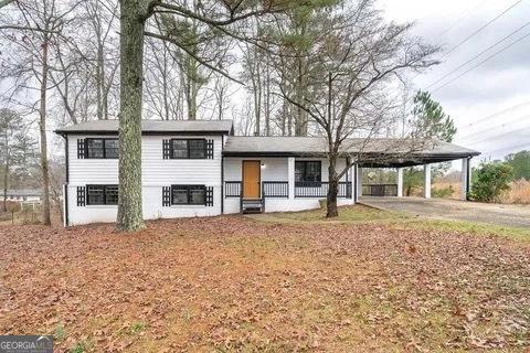 3918 Sherwood Dr, Douglasville, GA 30135