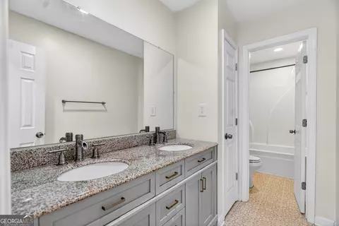 Bath - 7142 Hamilton Rd, Pine Mountain, GA 31822 photo 8 of 10