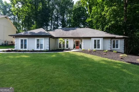 5662 Creekside Dr, Peachtree Corners, GA 30092