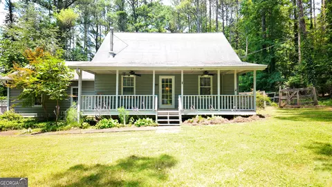 6178 Valley Stream Dr, Cumming, GA 30040