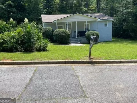 2472 Scruggs Dr, Lithonia, GA 30058