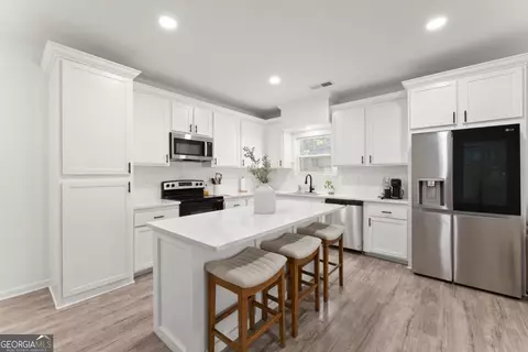 Kitchen - 6503 Narramore Way, Lula, GA 30554 photo 3 of 3