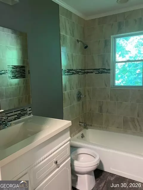 57 Leigh St, Commerce, GA 30529 photo 3
