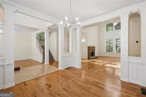 Living - 3975 Coventry Park Ln, Duluth, GA 30096 photo 3 of 6