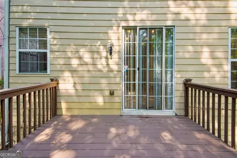 Exterior - 3975 Coventry Park Ln, Duluth, GA 30096 photo 5 of 8