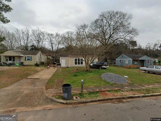 1933 Henry Crumpton Dr SW, Birmingham, AL 35211