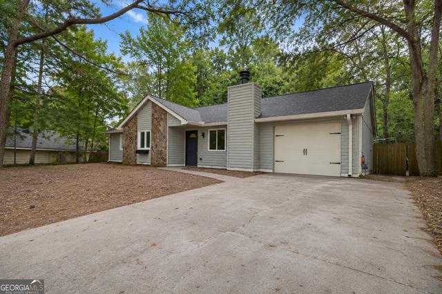 1252 Sherwood Dr, Norcross, GA 30093