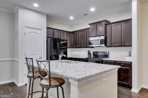 Kitchen - 507 Riverview Ln, Canton, GA 30114 photo 2 of 3