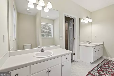 Bath - 1080 Hunter Rd, Williamson, GA 30292 photo 2 of 3