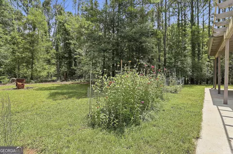 Exterior - 1080 Hunter Rd, Williamson, GA 30292 photo 6 of 15
