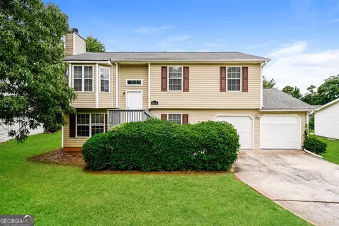 6155 Raleigh Oaks Ct, Lithonia, GA 30058