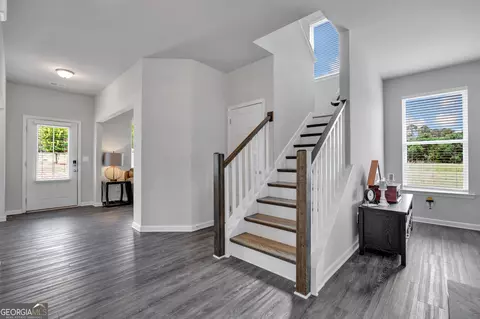 Entry Way - 2267 Bold Springs Rd, Monroe, GA 30656 photo 10 of 12