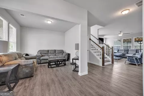 Entry Way - 2267 Bold Springs Rd, Monroe, GA 30656 photo 6 of 12