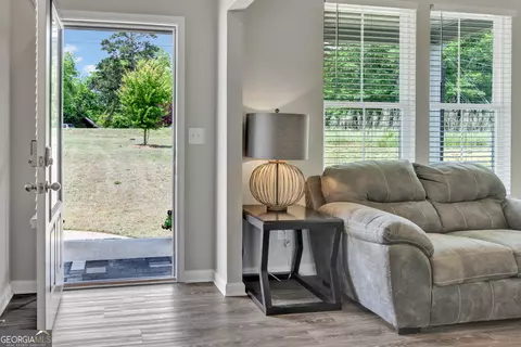 Entry Way - 2267 Bold Springs Rd, Monroe, GA 30656 photo 2 of 12