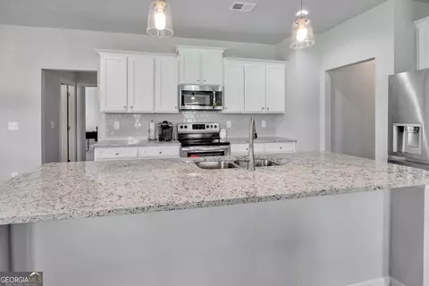 Kitchen - 2267 Bold Springs Rd, Monroe, GA 30656 photo 1 of 7