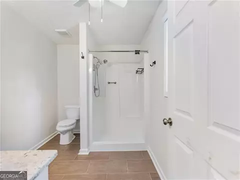 Bath - 4206 High St, Buford, GA 30518 photo 1 of 2