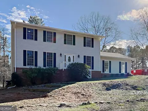 185 Deer Forest Trl, Fayetteville, GA 30214