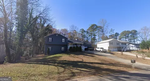 2740 Old Ivy Ct, Buford, GA 30519