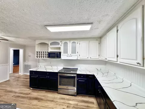 5 Lake Dr, Lagrange, GA 30241 photo 4