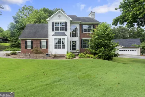 5660 Bridle Glen Dr, Sugar Hill, GA 30518