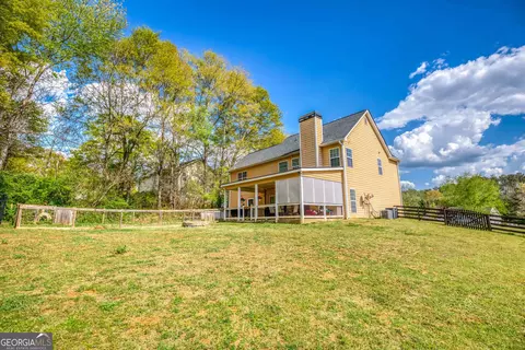 Exterior - 303 Mckendree Ct, Bethlehem, GA 30620 photo 4 of 11